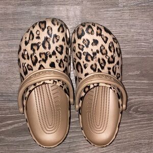 Crocs Leopard Print Clogs - Tan